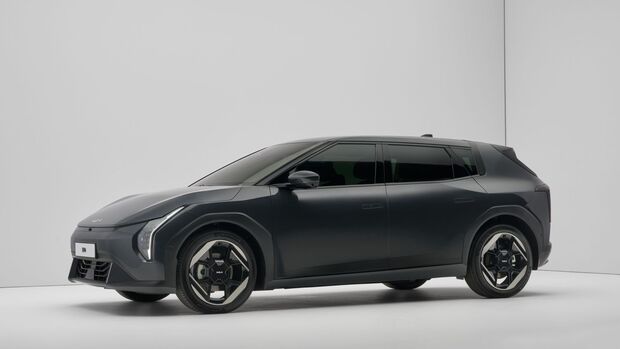 Kia EV4 2025