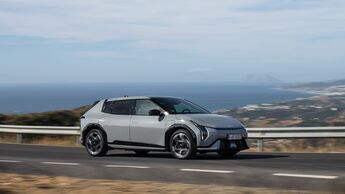 Kia EV4 2025