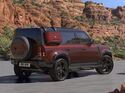 Land Rover Defender 2025