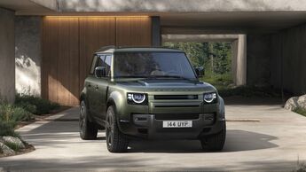 Land Rover Defender 2026