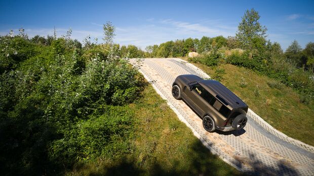 Land Rover Experience Center 2022