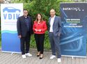 Levent Simal, Imelda Labbé und Stefan Behringer bei der Dataforce-VDIK-Kooperation.