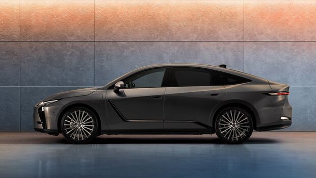 Lexus ES 2026