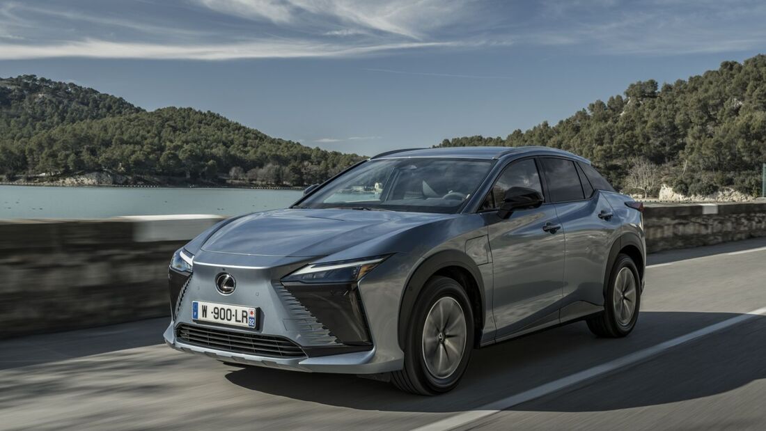 Lexus RZ 450e 2025