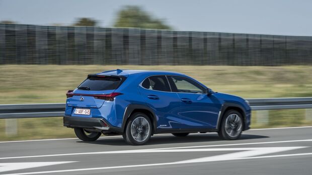 Lexus UX 2023