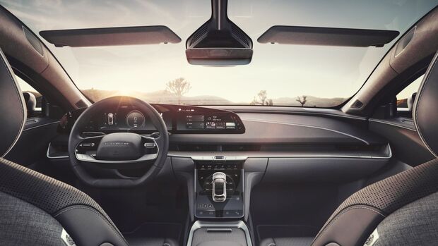 Lucid Air Touring 2024