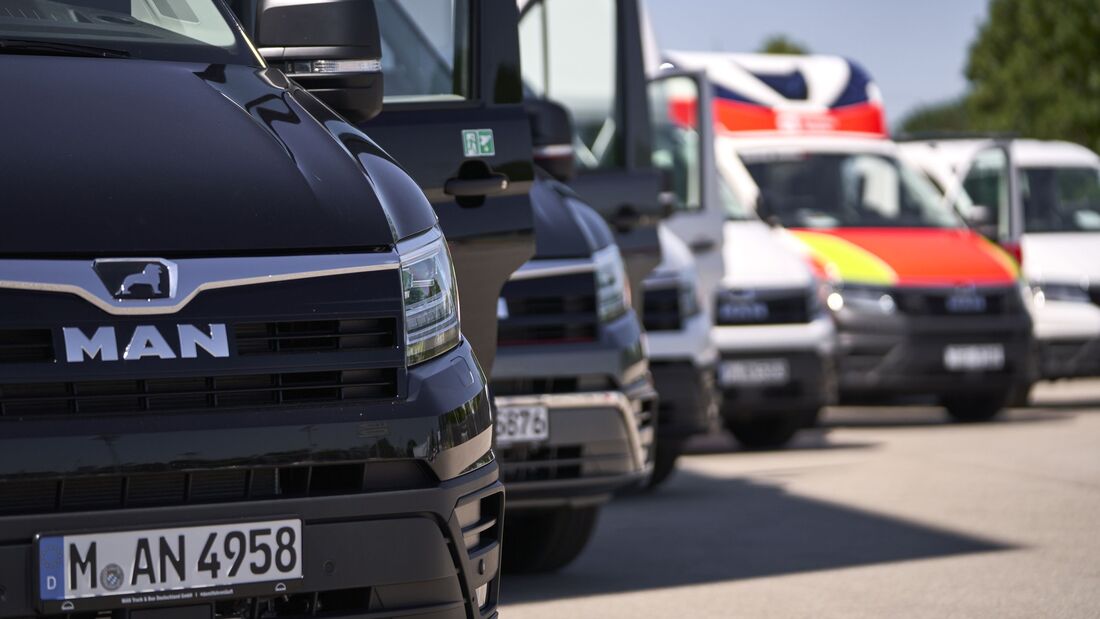 MAN spendiert dem TGE mit "Next Level" neue Technik und Funktionen im Innenraum. Jetzt gesellen sich zwei weitere Fahrzeugvarianten ab Werk dazu - und der Van macht weiter eine gute Figur.