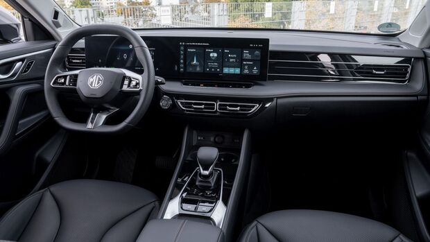 MG HS Plug-in-Hybrid 2025