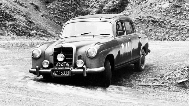 Mercedes Benz 220 S-Klasse