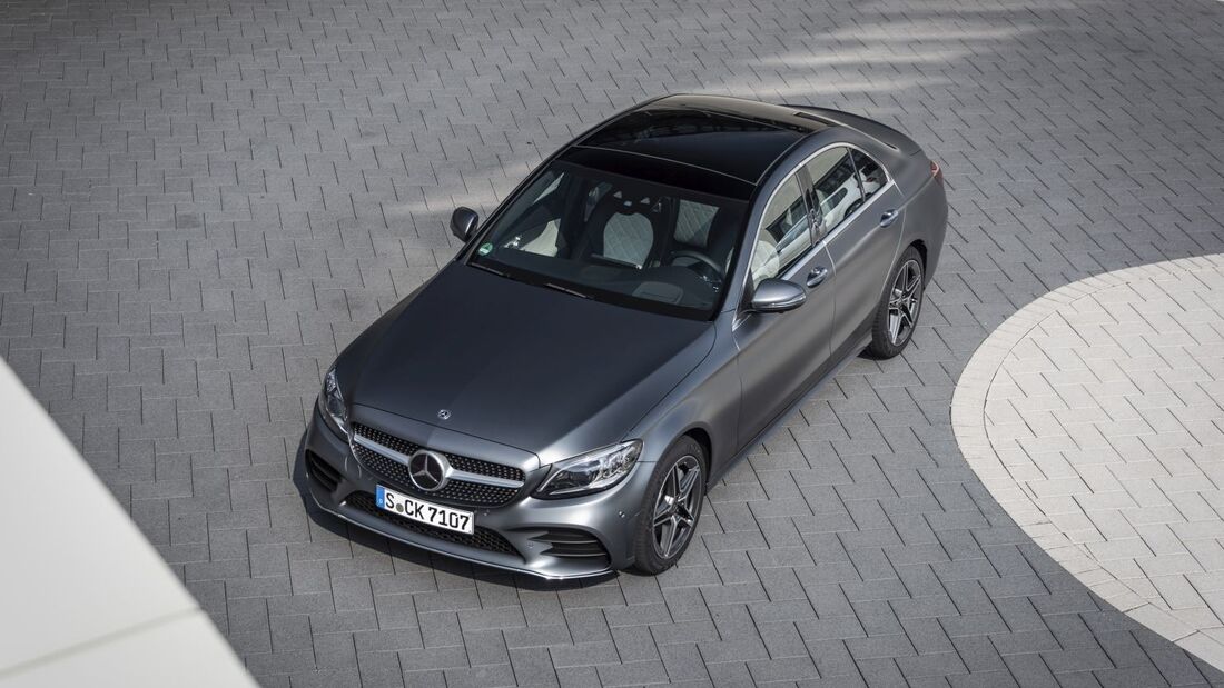 Mercedes C-Klasse 2018, schräg, oben, vorne