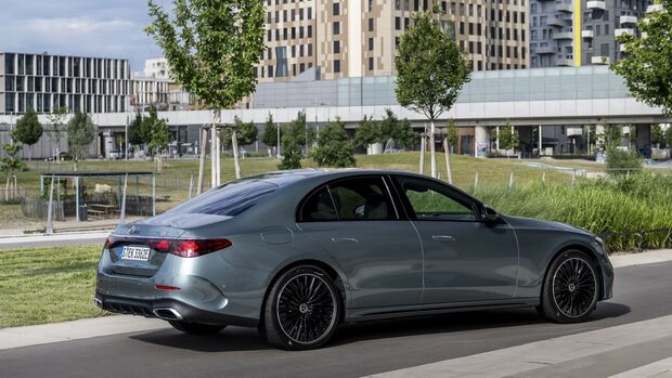 Mercedes E 400e 4Matic Limousine 2024