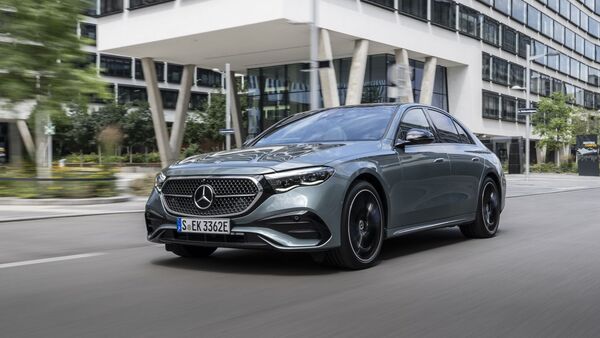 Mercedes E 400e 4Matic Limousine 2024