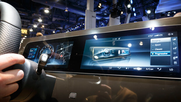 Mercedes, E-Klasse Cockpit