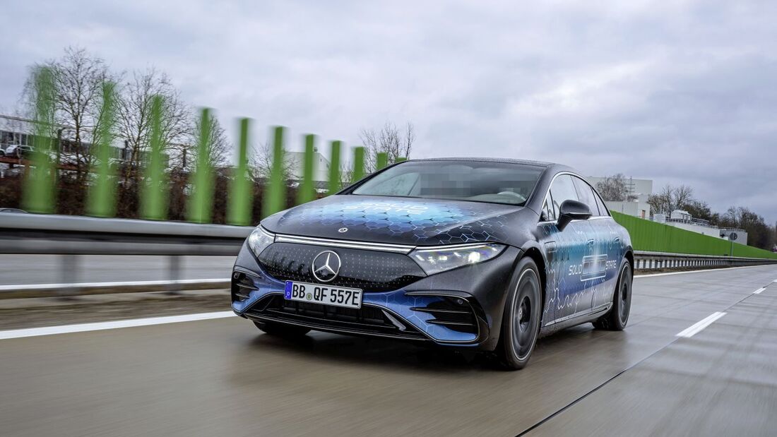 Mercedes EQS 2025