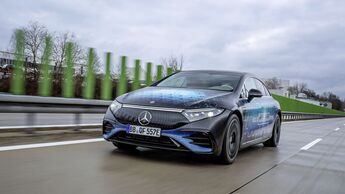 Mercedes EQS 2025