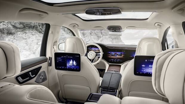 Mercedes EQS SUV 2022