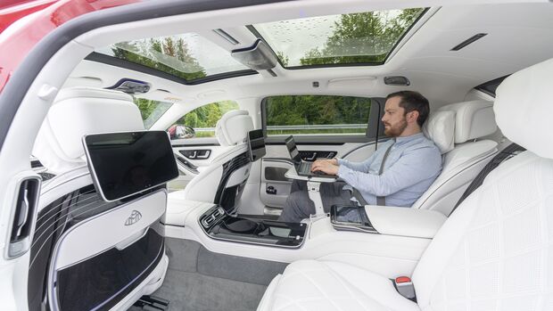 Mercedes-Maybach S680 2021