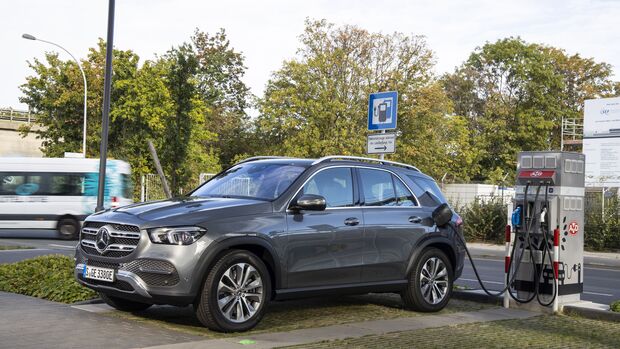 Mercedes-SUV mit Plug-in-Hybrid