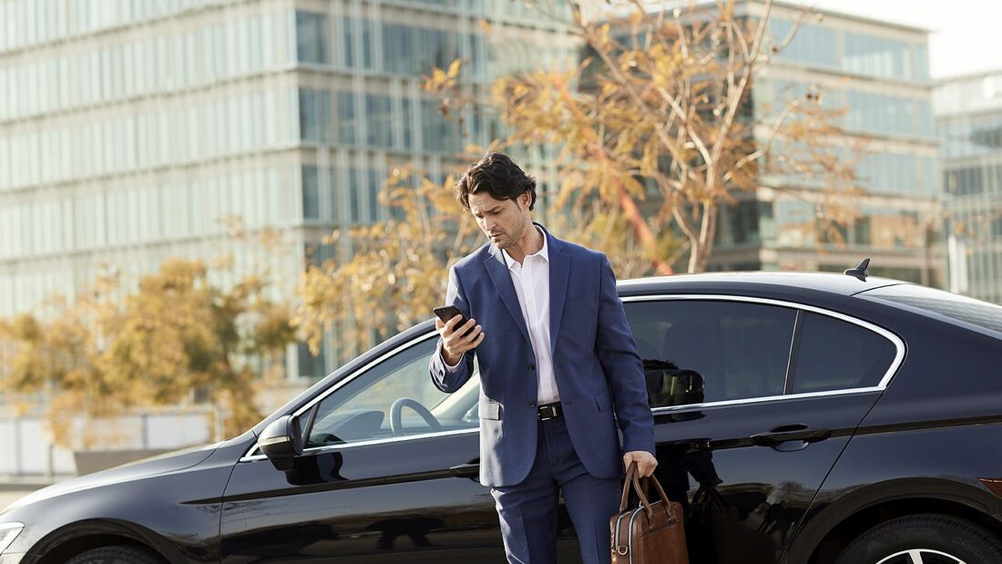 Merceds, Business, Reise, Geschäft, Handy, Smartphone, Flottenmanagement