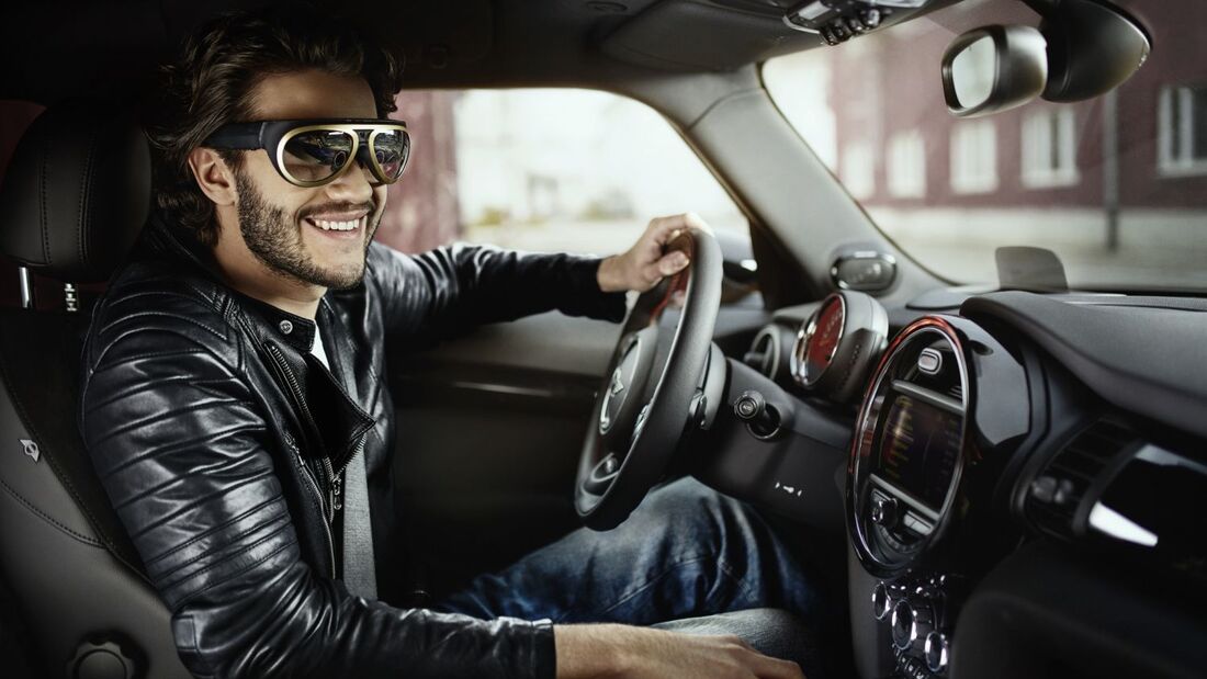 Mini Datenbrille Augmented Reality Fahrer