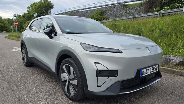 Mit dem Testwagen Changan Deepal S05 AWD Max auf Testfahrt