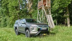 Mitsubishi_L200_DoKa_2021
