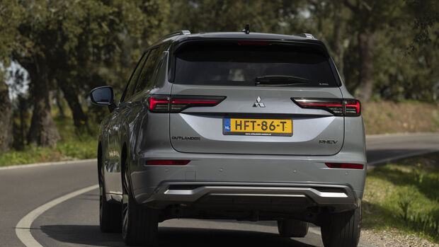 Mitsubishi Outlander Plug-in-Hybrid 2025