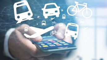 Mobilitätsdienste, vernetzte Mobilität, ÖPNV, Verkehrsmittel, Tablet