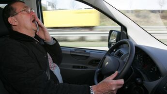 Müde am Steuer