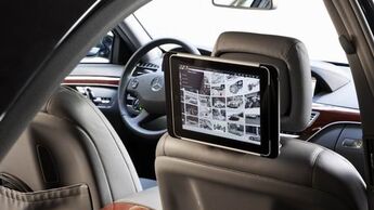 Nachrüstsatz für Tablet-Computer - Mercedes bringt das iPad ins Auto