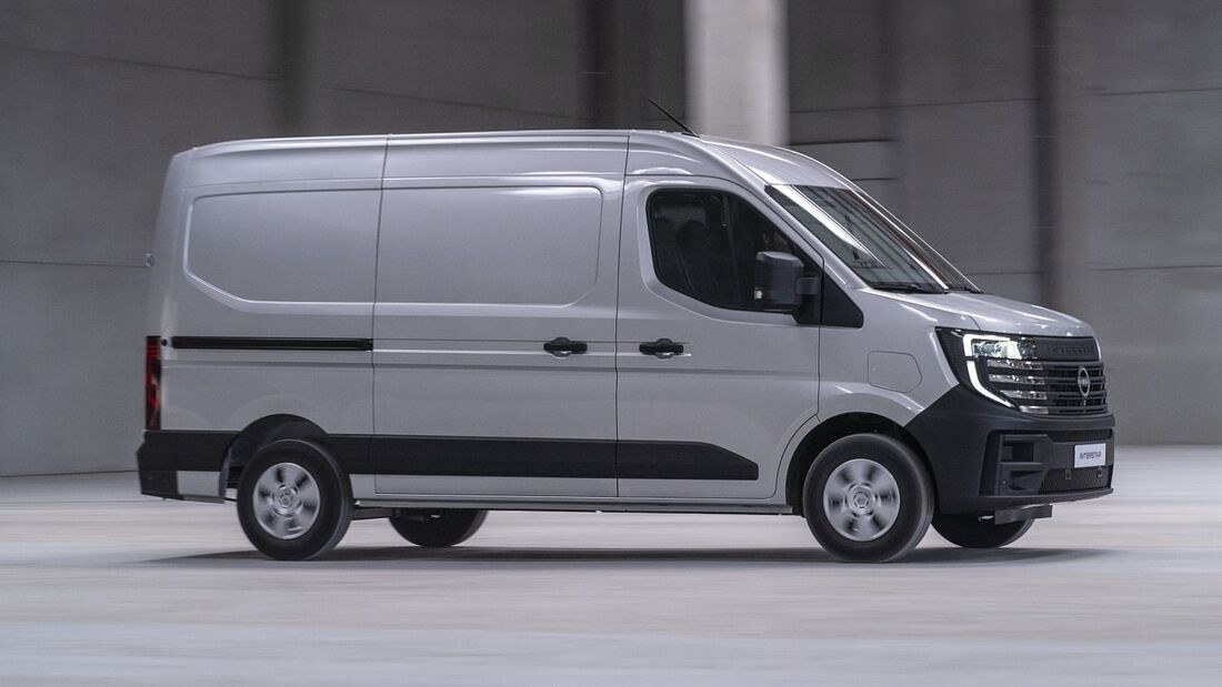 Nissan Interstar 2024