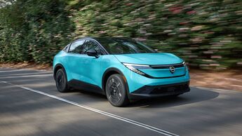 Nissan Leaf  2025