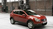 Nissan Qashqai +2 2.0 dCi 4WD seitliche Frontansicht