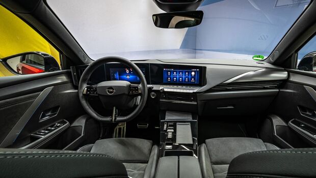 Opel Astra Electric Sports Tourer 2024