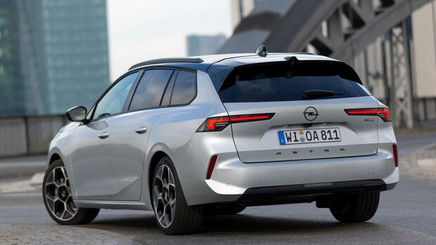 Opel Astra Hybrid 2024