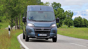 Opel Movano Electric Test 2024