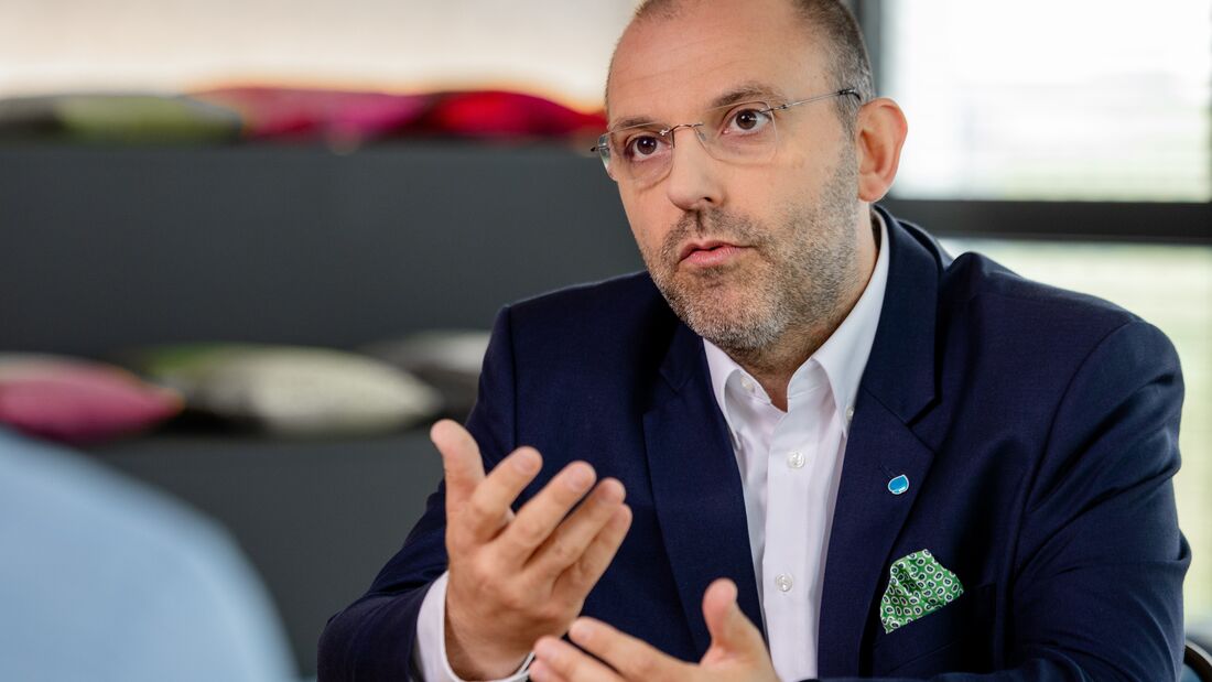 Peter Fintl, Vice President Technology & Innovation bei Capgemini Engineering, im Interview zu chinesischen E-Lkw-Anbietern