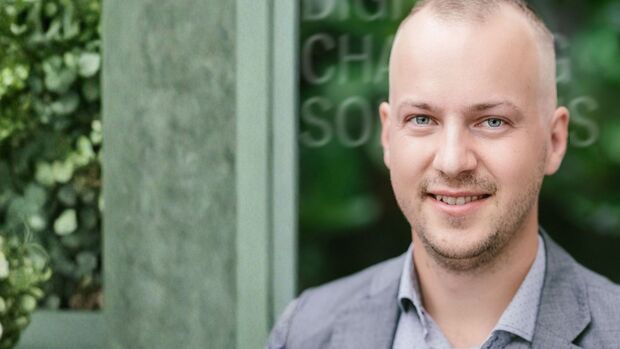 Petr Füzék, Commercial Director bei Digital Charging Solutions, im Interview mit firmenauto