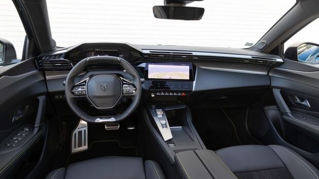Peugeot 408 2023