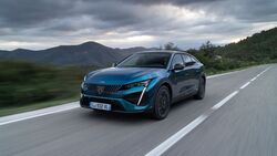 Peugeot 408 2023