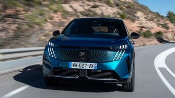 Peugeot E-3008 2024