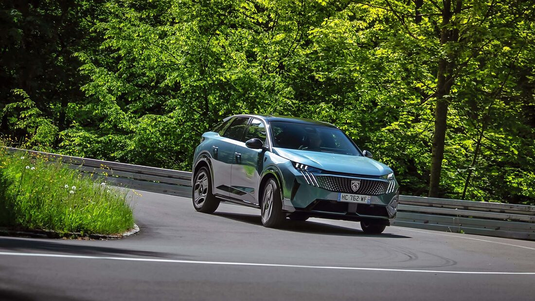 Peugeot E-3008 Dual-Motor GT Ingaro Blau