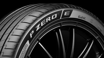 Pirelli P Zero E 2023