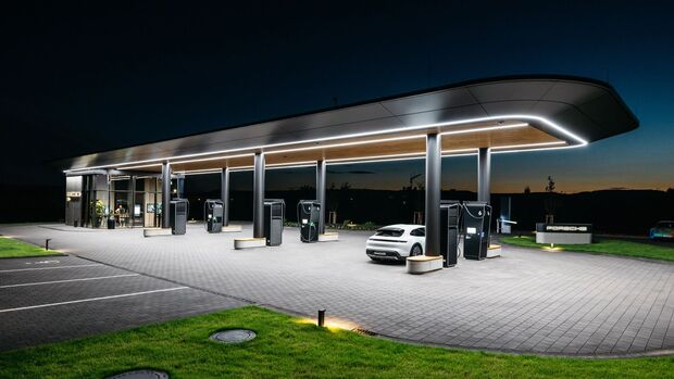 Porsche Charging Lounge 2023