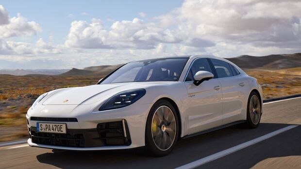 Porsche Panamera 2023