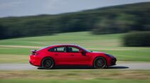 Porsche Panamera 2025 