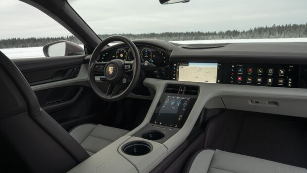 Porsche Taycan 4 2025