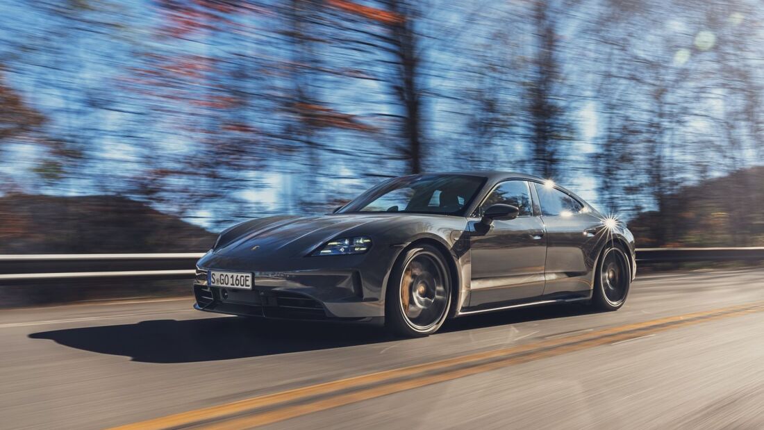 Porsche Taycan GTS 2024