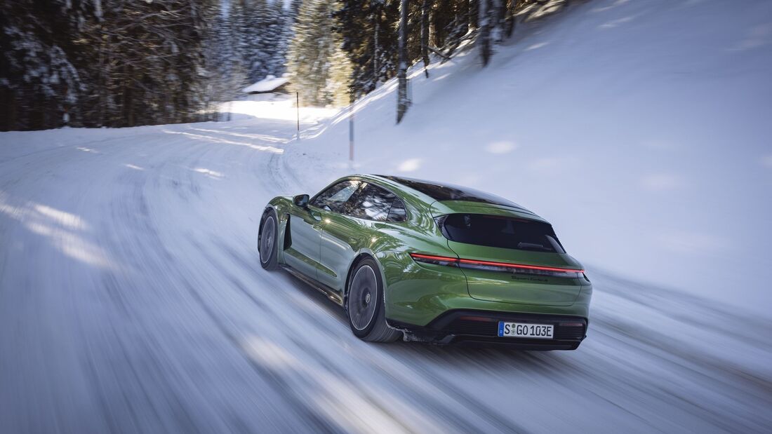 Porsche Taycan Sport Turismo 2022