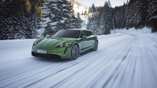 Porsche Taycan Sport Turismo 2022